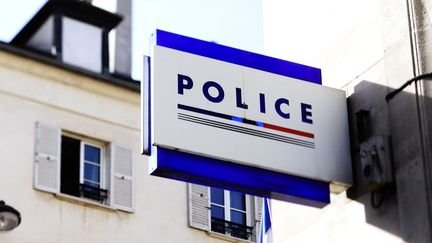 Le logo de la police. Photo d'illustration. (DANIEL PERRON / HANS LUCAS)