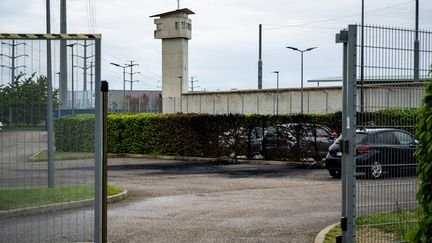 Parmi les prisons attaquées figure celle de Lyon-Corbas. (NICOLAS LIPONNE / MAXPPP)