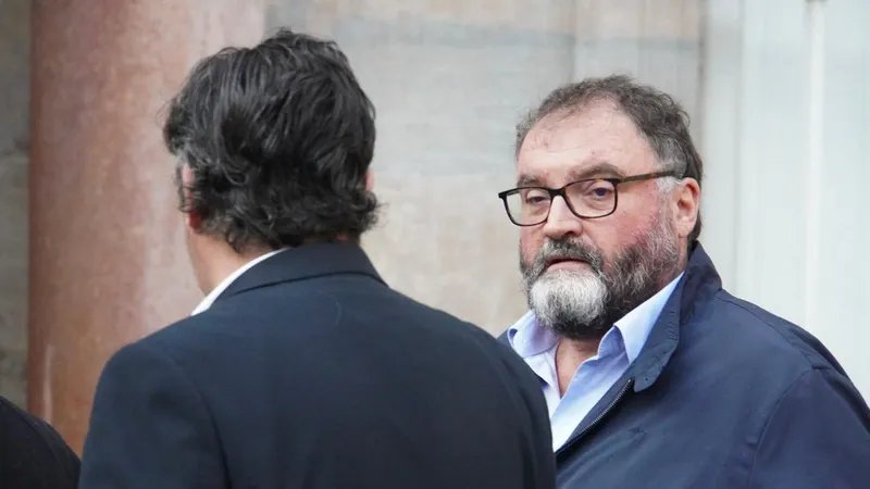 Frédéric Péchier, le 7 octobre 2025 au 21e jour de son procès devant les assises de Besançon pour empoisonnements.