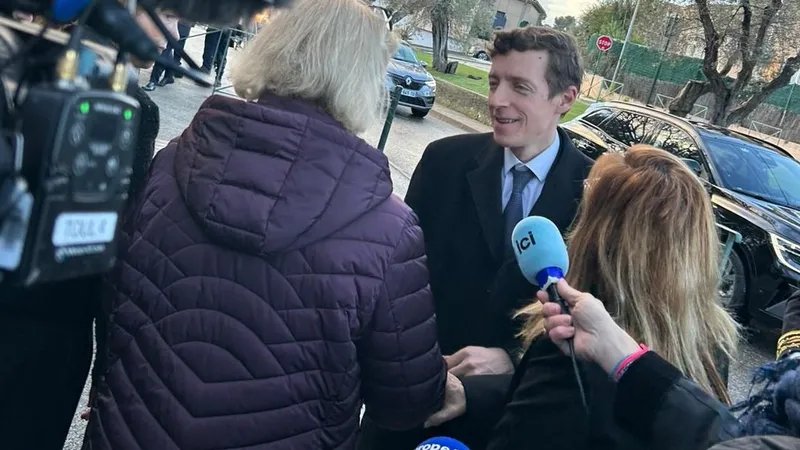 Le ministre de l'Education nationale, Edouard Geffray est venu au collège La Guicharde.